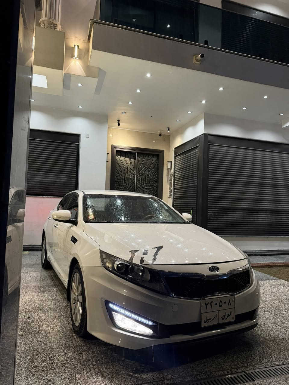 السلام عليكم شباب 
كيا اوبتما موديل ٢٠١٤ خليجي فول عدا البانوراما 
مكفولة من الصبغ والبارد والتبديل 
رقم اربيل باسمي شخصياً 
سنوية ساقطة ورقم قديم 
ماشية 180  الف كيلو 
سيارة كاملة مابيها اي نقص جاهزة لاخر شي 
صدر امامي خلفي جديد 
محرك ٢٤٠٠ دوش 
مكاني بغداد البنوك 
***********
