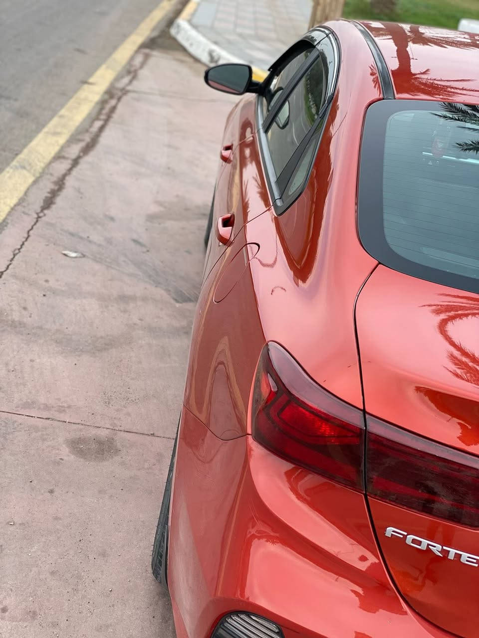 سلام عليكم سياره البيع فورتي وارد أمريكي 🇺🇸 
موديل 22 نص فول سياره حلوه ونضيفه 
محرك 2000 
راقم أربيل دولي تحويل ثاني يوم 
بابل المسيب ال ‏الاستفسار عل رقم 
***********

‭0787 977 8843‬
