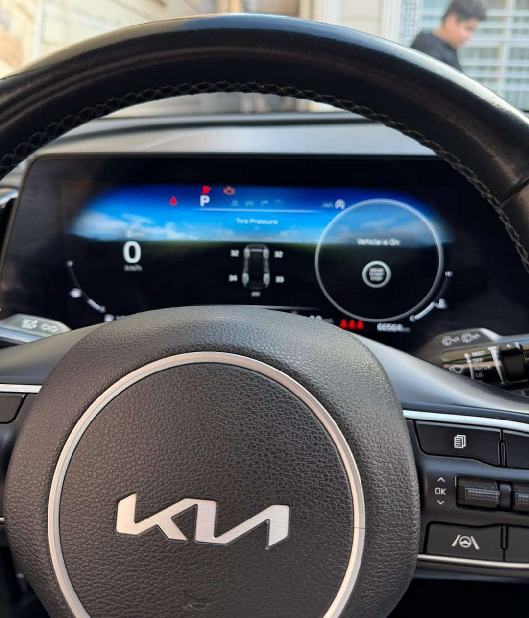 السلام عليكم 
سبورتج SX فول للاخير 
بنوراما
كشنات جلد تدفئة
جنطة كهرباء 
بصمة تشغيل 
فور ويل
محرك 2500 
كامرا خلفية 360
رادار امامي خلفي جانبي 
اوتو بارك 
كشتات شحن USB
تخم تاير جديد 
حادث دعامية امامية فقط
كفالة شاصي لغد تبديل صبغ  
بارد فقط جداً قليل 
رقم بغداد تحويل مباشر 
صور الحادث بالمنشور 
السونار بالمنشور 
العنوان بغداد حي اور
السعر 215 وبيها مجال 
للاستفسار الاتصال على 
***********
