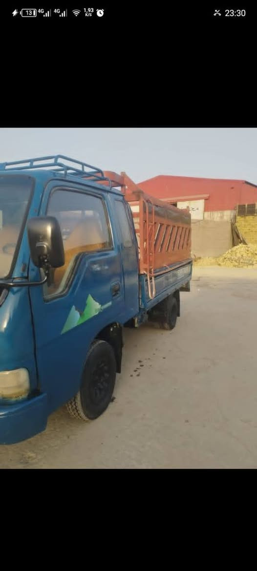 سلام عليكم كيه فونتيره معروضة للبيع موديل 1999 قماره وربع سبعه جنكال رقم قادسيه سنويه ل 26تحويل مباشر مكينه وكير جدد سياره جاهزه مال جناي عنوان سياره واسط سعر سياره 47 وبيها مجال شي بسيط رقم صاحب سياره موجود يمك ***********
