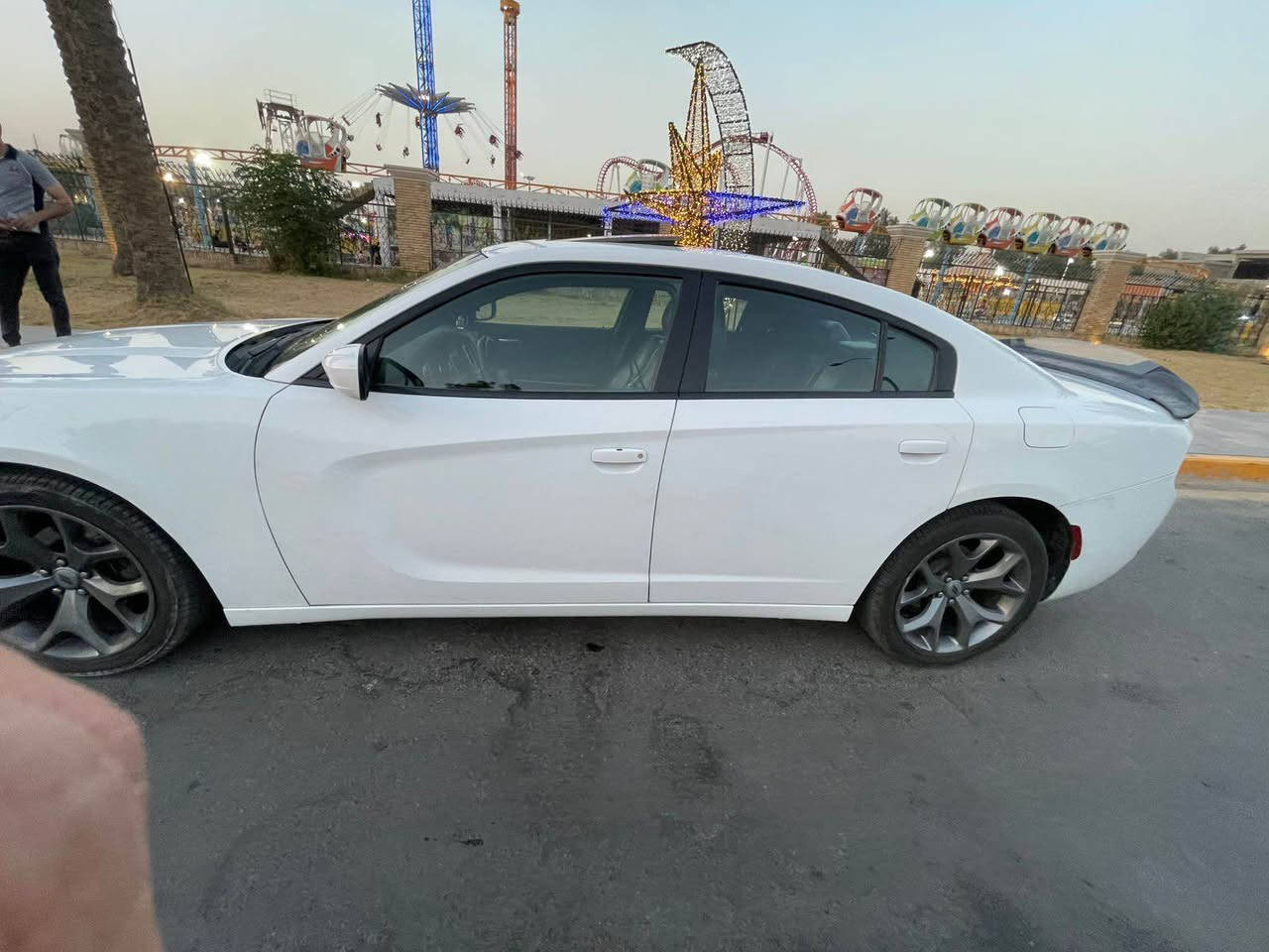 دوج جارجر ٢٠١٩ 
وارد كندي 
فول مواصفات 
*كشنات جلد تدفئه وتبريد 
*كشن خلفي تدفئه 
*ستيرن تدفئه 
*فتحه 
*تشغيل عن بعد 
*مري قلاب 
*عليها اويل كاتش كان 
*كير ومكينه مكفول دهون كله اصليه تبديل مي كل ٦ اشهر تبديل دهن دوري عل ايدي  جناي
*عداد المسافه ١١٤ الف مايل 
* ويل عشرين تايرات برجستون اصلي ياباني.
* ⁠السعر 218

+964 771 278 5581 بغداد, العراق


**إذا كنت صاحب هذا الإعلان وتريد حذفه لأي سبب، رجاءا أرسل رسالة إلى الدعم الفني**