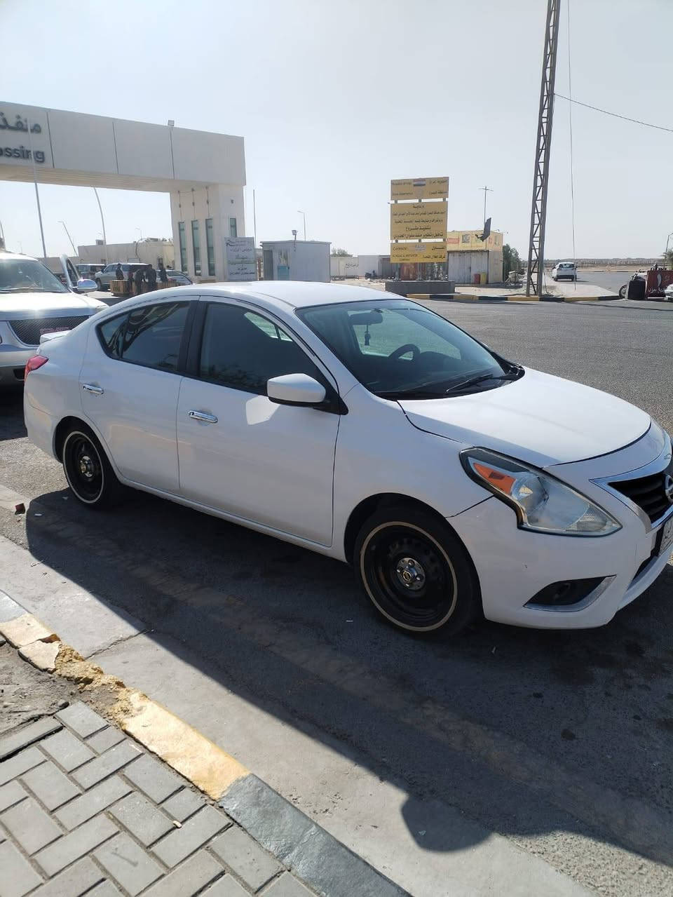 سيارة نيسان فيرسا ٢٠١٩ مواصفات SV
يدة نيكل عتر نيكل 
جنح او سبايدر بلادي 
حساس تايرات 
تحكم ستيرن فول 
تحديد سرعة 
بلوتوث 
شاشة و كامرة بلادي 
٤ جامات كهرباء 
مراية كهرباء 
تجوة 
يدة من الداخل نيكل 
شاشة ليزري 
مانع تزحلق 
‏ABS
مكينة ١.٦
كير اتوماتيك
السعر 95 وبيها مجال
للاستفسار ***********
مكان البصرة
