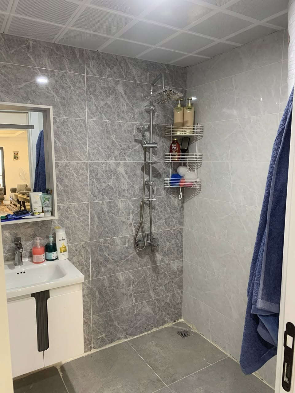 شقة غرفتين وصاله موثث كامل للايجار  في مجمع باك لاند خلف مدينه العاب.🎡
ايجار ٥٠٠ دولار
***********📞
***********📞
