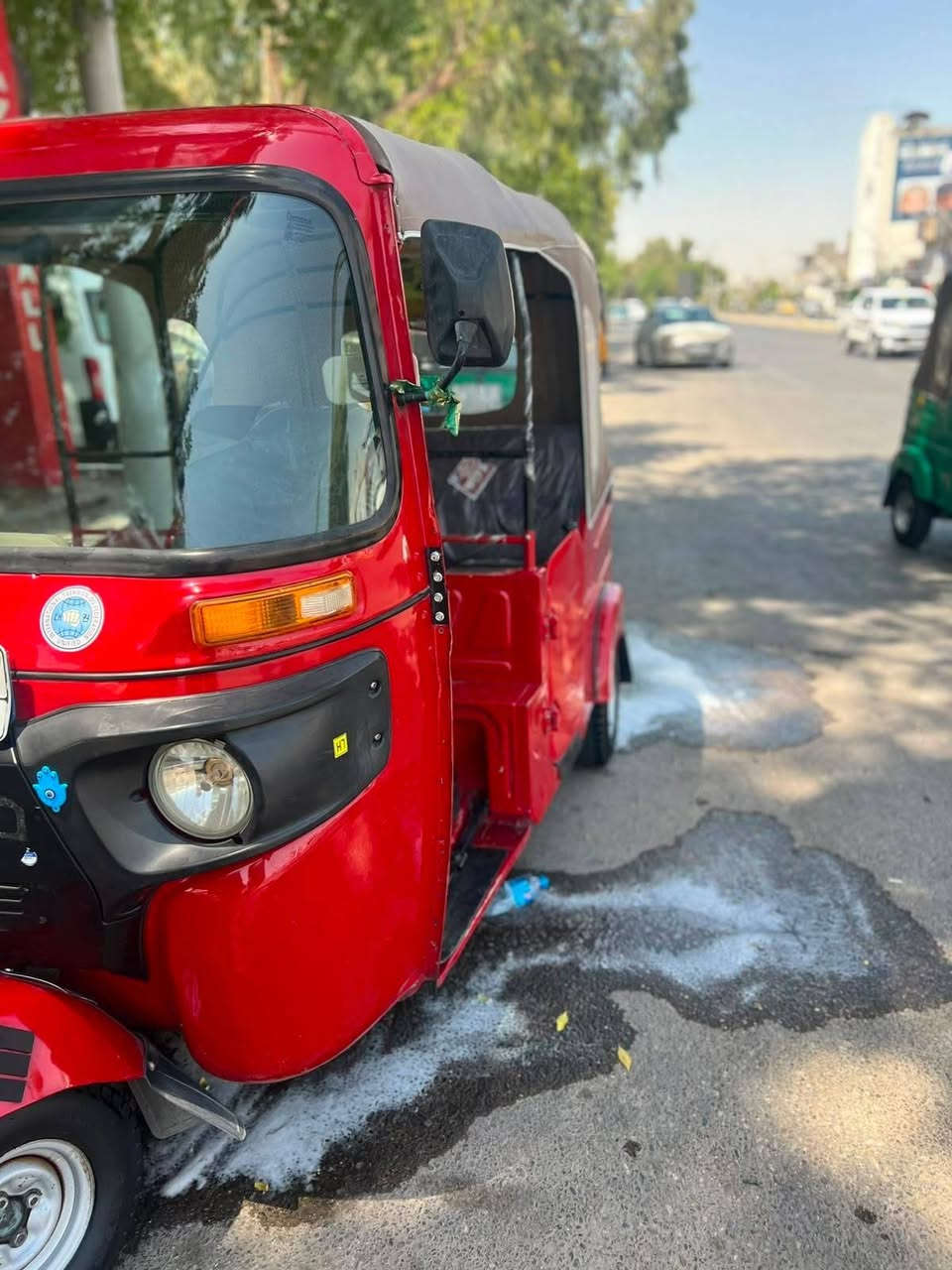 تكتك ٢٢كفالة مكينه وكشر  فووول مثل مجاي تشوف مستعجل عله بيعتهة عندي عمليه ومتوازي عله بيعته  السعر ٧و٢٠٠ وبيهة مجال للشراي للاستفسار*********** اتصال رصيد واتساب

بغداد حي التراث
