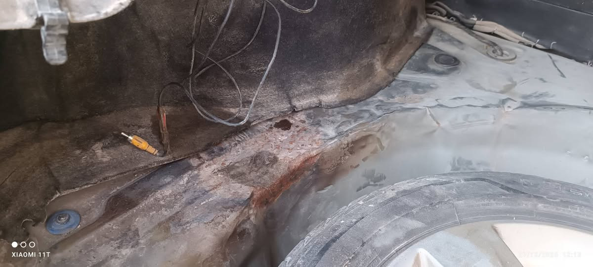 بسم الله والصلاه والسلام على رسول الله 
النترا للبيع 2012 امريكي محرك 1800 بيها 3قطع حداديه جديده كبرها سليم محركها ينقص ويبخر صابغها جديد السعر 86 مكانها فلوجة
