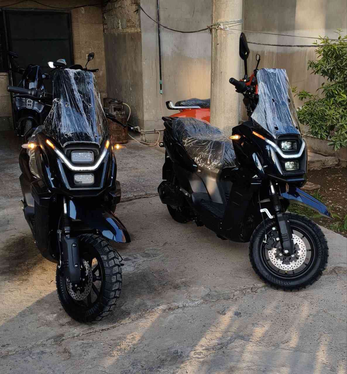 🔥 وصل الوحش الجبلي.. أباجي (APACHE) بمواصفات مرعبة! 🔥
​لعشاق القوة والسرعة المفرطة، الدراجة الجبلية الأقوى وصلت بمواصفات خاصة:
​🚀 السرعة المرعبة: عداد يوصل 111 كم/ساعة (أسرع دراجة من فئتها).
⚡️ قلب الوحش: ملف 2000 واط حقيقي (نحاس) عزم جبار للطرق الجبلية والوعرة.
🔋 البطارية: نظام 6 بطاريات مسطرة أصلية.
🛣️ المسافة: تقطع 80 كم بالشحنة الواحدة.
🛑 نظام المكابح: بريكات ABS (أمامي وخلفي) لضمان التوقف المفاجئ بأمان.
⚙️ التحكم: 3 أنظمة سرعة + نظام بك R (رجوع للخلف).
🛠️ الراحة: دبلات هايدروليك أمامية وخلفية مصممة لامتصاص أقوى الصدمات.
🔑 التكنولوجيا: دخول ذكي (دبل بصمة + دبل سويج) + مثبت سرعة.
📺 الإضافات: شاشة ديجيتال متطورة + إضاءة LED ليزرية.
🛡️ الحماية: نظام إنذار متطور ضد السرقة.
🔘 الويل: قياس 12 جبلي رياضي ثبات عالي جداً.
​📍 العنوان: [السريدات قرب سيطرة الشعب القديمه]
📞 للحجز والاستفسار: [***********+***********]
​الأباجي الجبلي.. مو بس دراجة، وحش كاسر على الطريق! 🏁🔥
