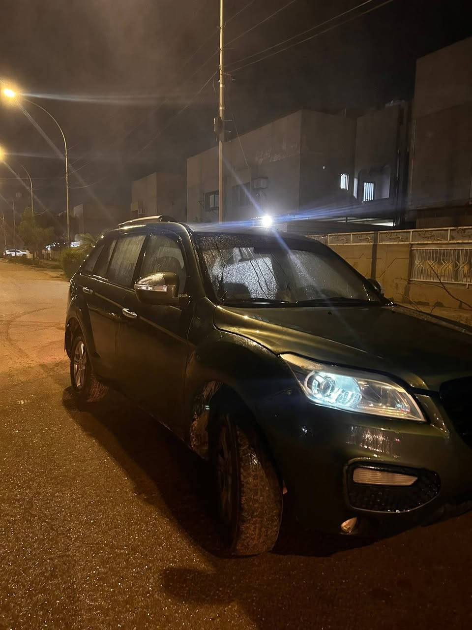 السلام عليكم للبيع ليفان اللون زيتوني السياره خير من الله اني بيدي استلمتها من الشركه مابايعها ابد السياره بيها اثر جراد كير عادي 4سلندر مكينه وكير مكفولات السياره رقم بغداد بسمي السعر 57وبيها مجال خير من الله الرقم *********** المكان بغداد القريه النفطيه للعلم السياره ببها منضومه غاز يعني لاتفكر ابد بالصرف
