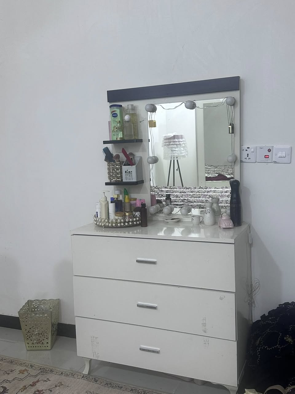 مرحبا غرفه جرابي ٢ نفر للبيع وتصير نفرين مثل ما بالصوره جديده ما بيها ضرر ابد سعرها ٣٠٠ وبيهه مجال مكان ابو غريب حي الصديق


**إذا كنت صاحب هذا الإعلان وتريد حذفه لأي سبب، رجاءا أرسل رسالة إلى الدعم الفني**