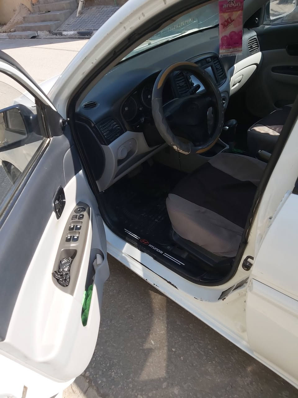 سلام عليكم
اكسنت ٢٠٠٨ خليجي محرك ١٦٠٠ جاهزه كير محرك تبريد بيها ٤ قطع بدون داخل سعر 78 وبيها مجال 

مكاني نجف مشخاب ***********
