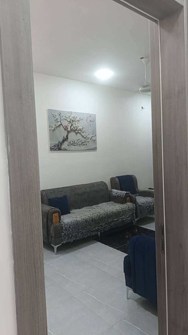 دار للبيع مساحه 125 الزيتون الثانية الدواجن قرب شارع كاتب عدل  خلف مجمع الزيتون بناء 2025 سعر جدا مناسب  ابواب قاصه شبابيك المنيوم نظام كامراتت
نظام كامل
يتكون من 3 غرف نوم. صاله. حولي. مطبخ صحيات فوك وجوة لاستفسار التوصل على الخاص او على الرقم
***********
