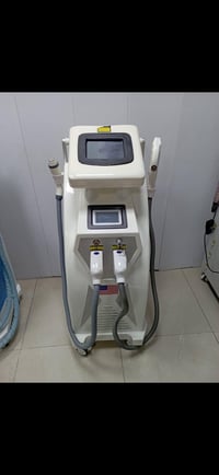 نفس الي بالصوره للبيع نضيف كلش استخدام قليل السعر ١١٠٠ وبي مجال قليل. ...