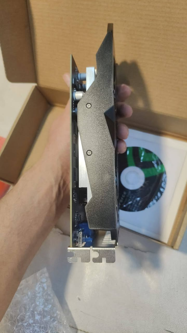 75الف وبي مجال كرت شاشة 1050ti يوجد توصيل


**إذا كنت صاحب هذا الإعلان وتريد حذفه لأي سبب، رجاءا أرسل رسالة إلى الدعم الفني**