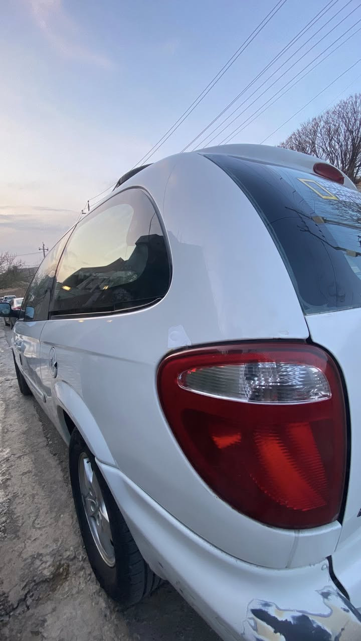 دوج كراند كرفان طويلة SXT فول مواصفات مكينة 3800 كشنات بلع ابواب و جنطة شفط ستيرين وپدل بريك كهربائي مري كهربائية سيباية بلاديه كامرة وشاشه ايباد طخم اطارات جديد عداد الممشى 162000 وقابل لزيادة مكفولة من اي حادث فقط تصليحات ذيول الجاملغات الخلفية مقدار 4 اصابع او اقل اثر صدا مكينة وكير وكهربائيات كفالة تبريد شغال. محتاج بس صبغ دعاميات لجمالية بدون اي كسر . رقم بغداد جديد وسنوية ل 29 بأسمنه السعر 85 ومجال شي بسيط لشراي وشرط التحويل ثاني يوم اي استفسار ع رقم *********** ابو محمد
