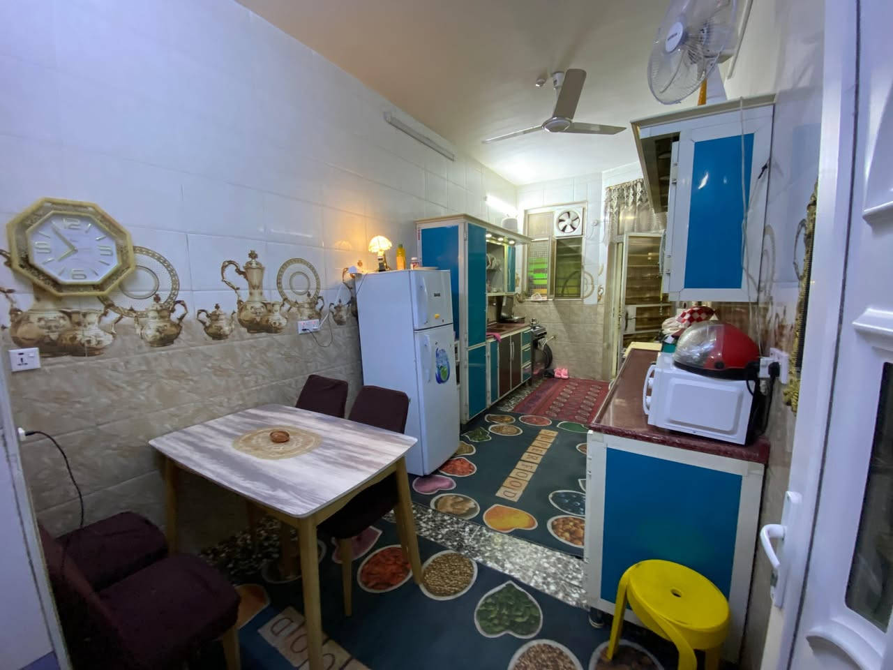 بيت للبيع بناء جديد زراعي الشالجية الطابق الارضي صاله وغرفة نوم ومطبخ معزول وصحيات ط الثاني 3 غرف نوم وصحيات
***********
***********
