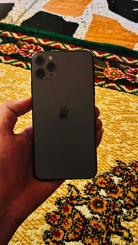آيفون ١١ برو ماكس • شاشة مبدلة • بطارية ٩٠٪