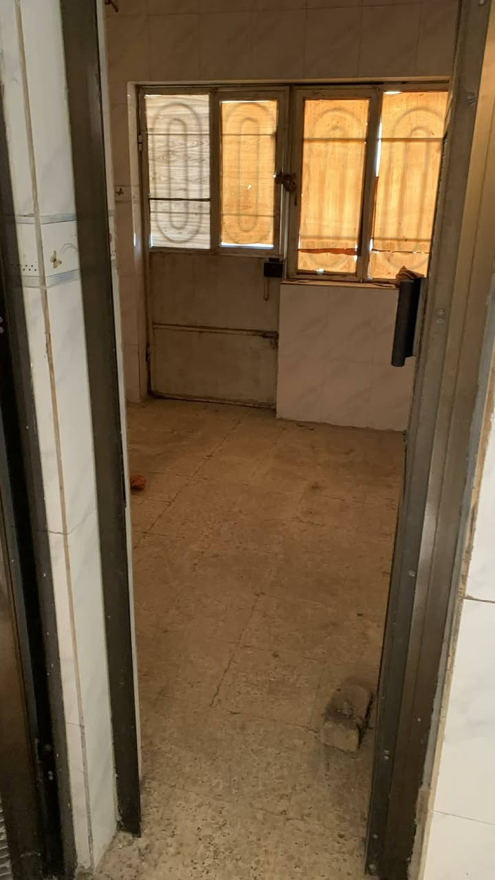 السلام عليكم مكتب عقارات الشمس  مقابيل المستشفى التركي !!!
                         بإدارة ((أحمد الگريطي))
                    
    ☎️*********** 
                        ☎️*********** 

🏠مشتمل للايجار يحتوي على صاله ومطبخ ومجمع صحيات وغرفة بالطابق الثاني مجهز تانكي سخان ماطور ماء 

⁦^⁠_⁠_⁠_⁠_⁠_⁠_⁠_⁠_⁠_⁠^⁩⁦(⁠✯⁠ᴗ⁠✯⁠)⁩⁦(⁠✯⁠ᴗ⁠✯⁠)⁩⁦^⁠_⁠_⁠_⁠_⁠_⁠_⁠_⁠_⁠_⁠^⁩

🌎 الموقع حي الاكرمين قرب مدرسة علي جواد الطاهر 

 ⁦^⁠_⁠_⁠_⁠_⁠_⁠_⁠_⁠_⁠_⁠^⁩⁦(⁠✯⁠ᴗ⁠✯⁠)⁩⁦(⁠✯⁠ᴗ⁠✯⁠)⁩⁦^⁠_⁠_⁠_⁠_⁠_⁠_⁠_⁠_⁠_⁠^⁩

💸💰 قيمة الإيجار 200
