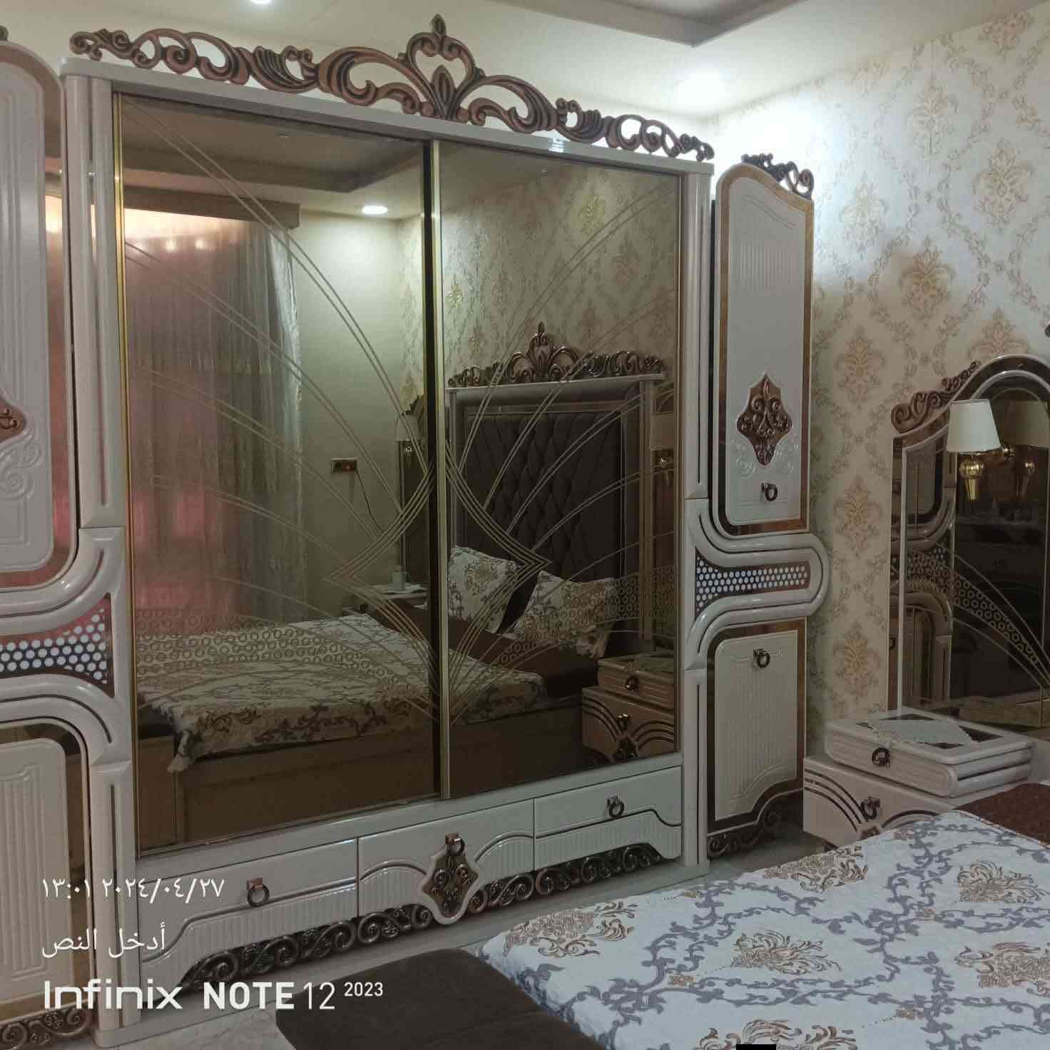 🌹دار طابوا
 للبيع بناء حديث🌹
طابقين 💮المحتويات💮
الطابق الأول غرفة نوم ومطبخ واستقبال وهول وصحيات داخليه وخارجيه وكراج
الطابق الثاني ///غرفة نوم عدد ٣وهول وصحيات
____--------------------------)))) - - -
المساحه( ١٠٠متر مربع))
الواجه (١٠)متر
موقع الدار :_كركوك منطقة ال55 بالقرب من مجمع المدارس وشارع الكوسترات
السعر //١٠٦.مليون
نوع العقار (طابوا ماك صرف)

للاستفسار الاتصال على الرقم
 *********** او واتساب 
***********
