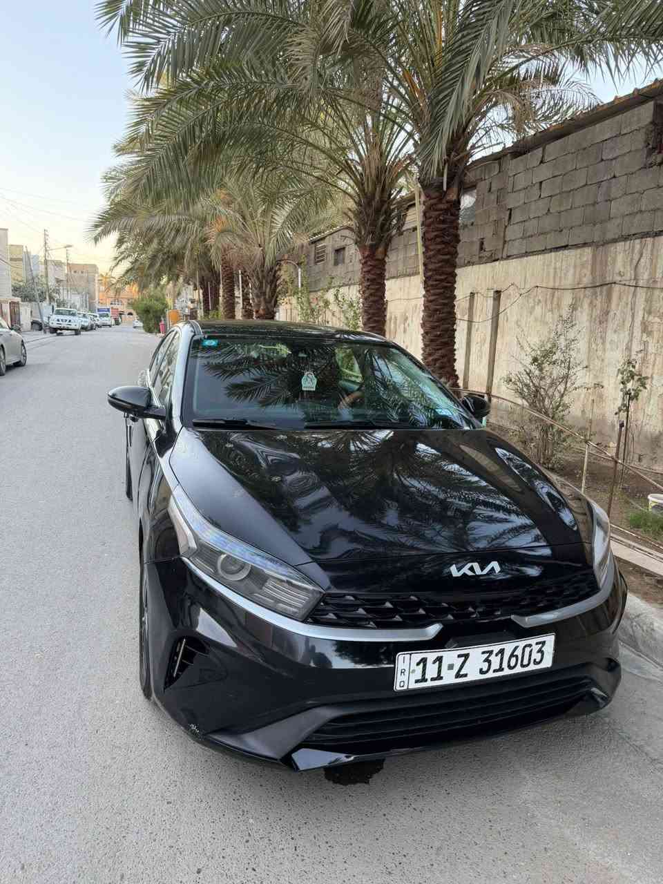 السلام عليكم 
فورتي موديل 2024 نص فول
رادارات خلفي وامامي وجانبي 
تحكم ستيرن 
شاشة كبيرة 
مكينة 2000 
السعر 145 وبي مجال 
اي استفسار اتصال ع الرقم وبي واتساب 
اني مكلف بالنشر ممتواجد ع الفيس 
‭0771 206 0227‬
