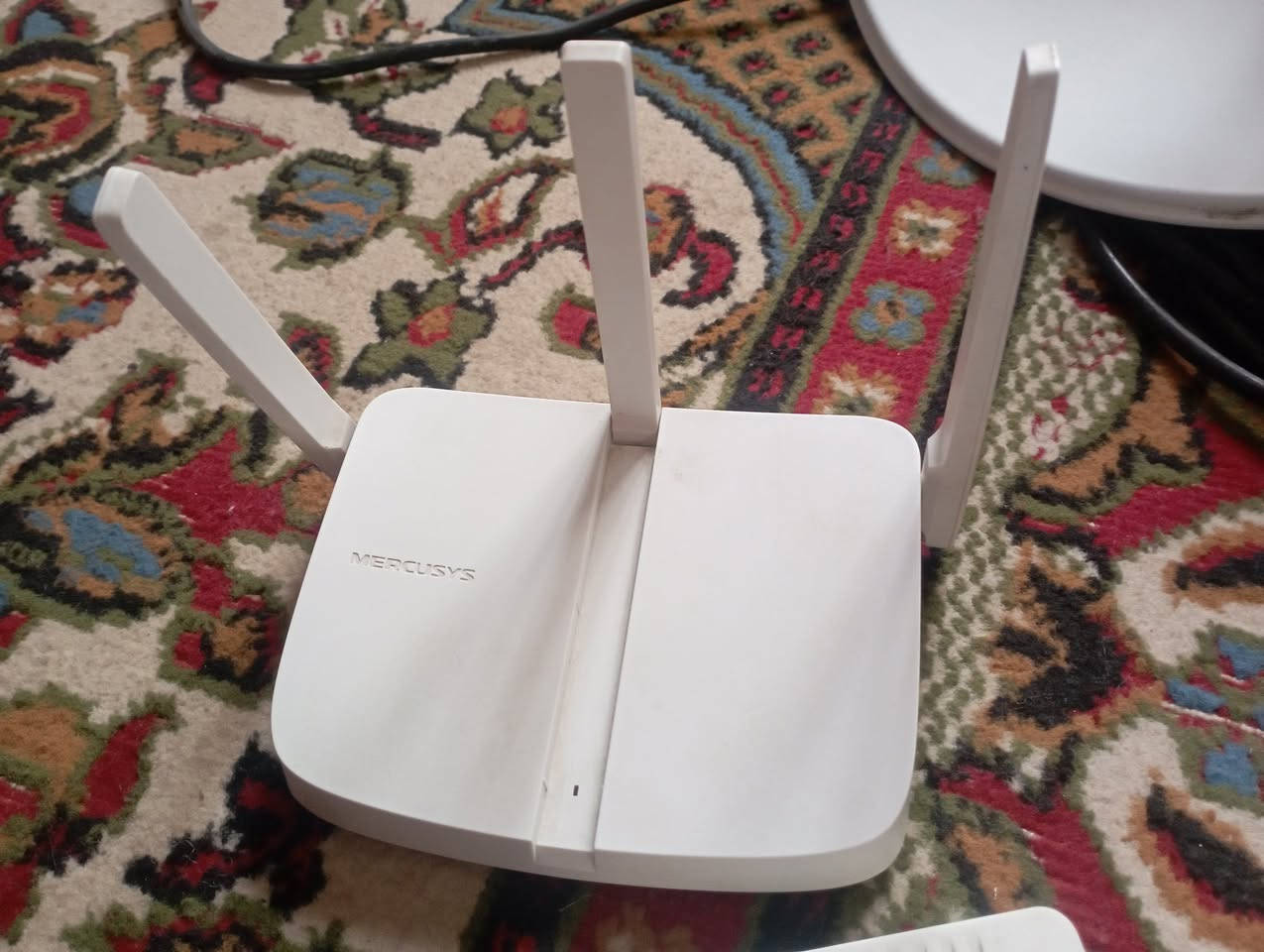 السلام عليكم مكلف بلنشر غراض نت 
للبيع مستخدمات شهرين نضافة فول 
*********** كلهن ب ٩٠ الف  والكوسرة ب ١٠
