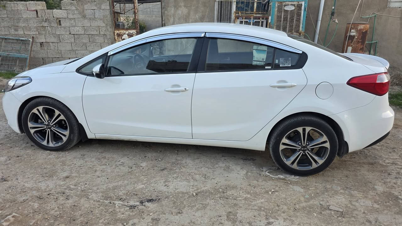 السلام عليكم. بيع او مراوس باقل سيراتو2014بغداد جديدة وتراي زيرو ماشية 120كير مكينة علشركة مامفتوحات كل التفاصيل والصور كدامكم السونار مرفق اختلاف هذا السونار تاخذها بلاشش
سعرها 124وبيها مجال حك الجية مكاني المحمودية 
***********
*********** موجود واتس اب
