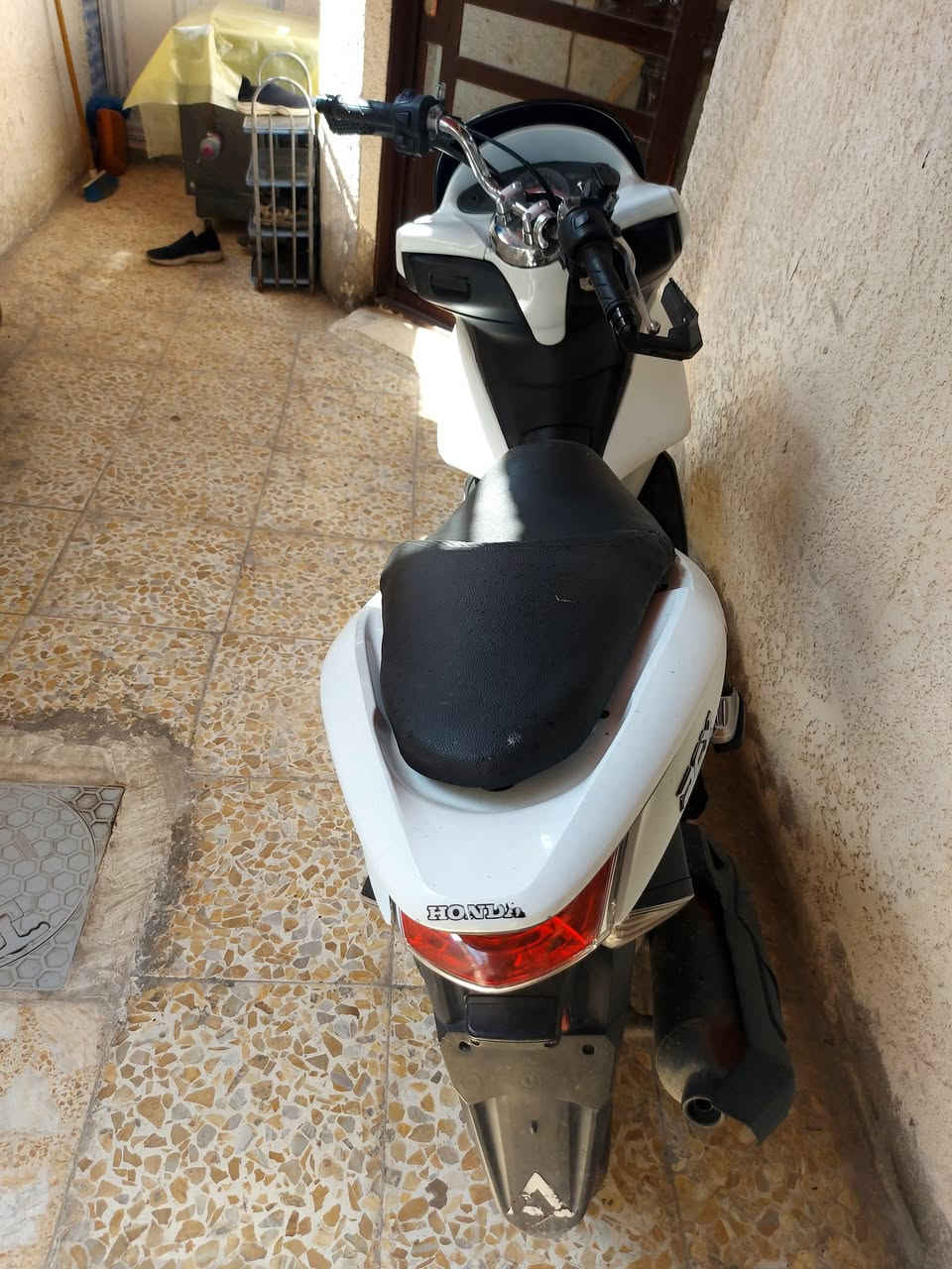 دراجة نظيفة وبسعر مناسب
السعر ٩ونص
بغداد الكرخ 
***********
