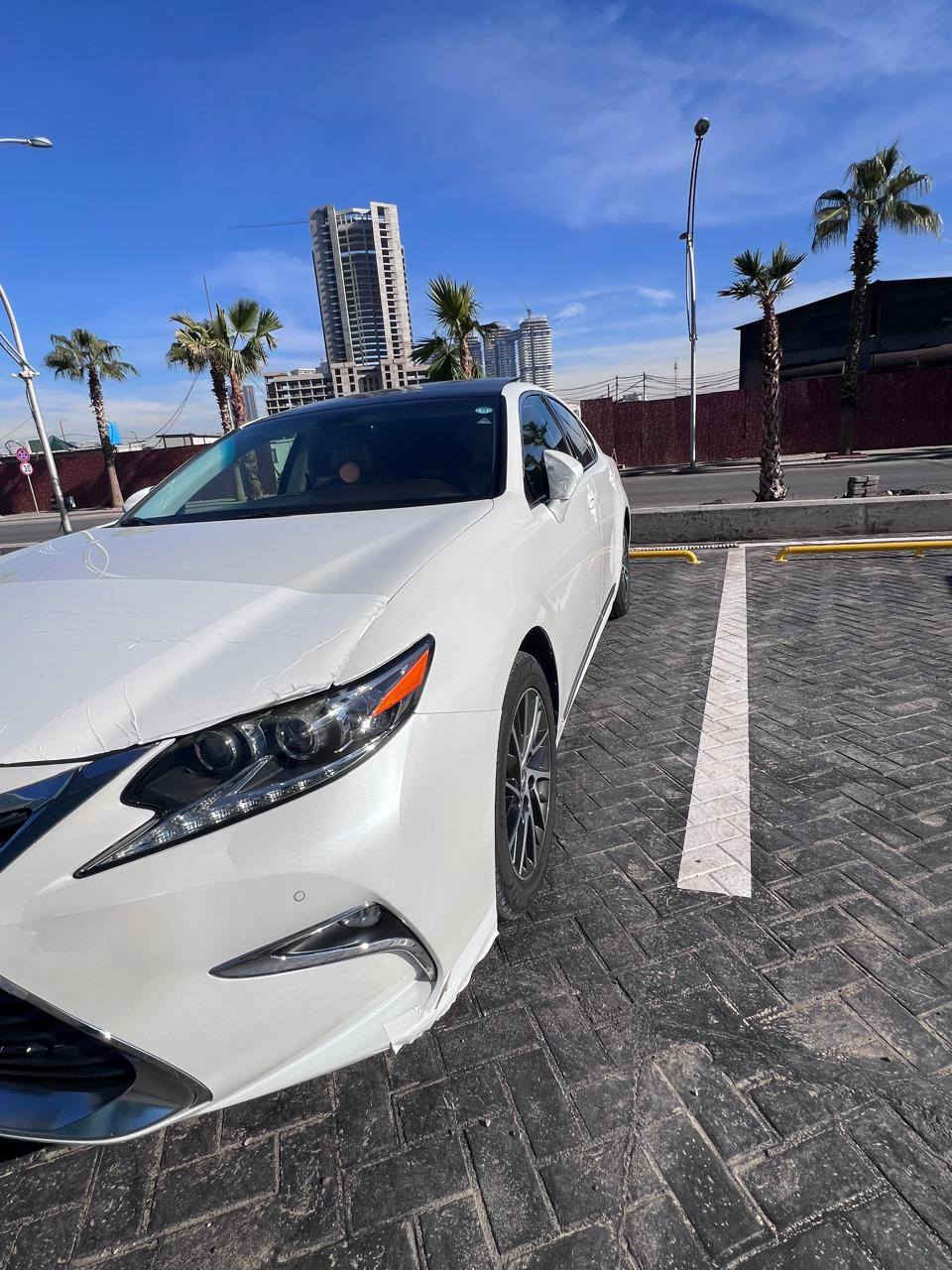 ليكزز موديل 16 مواصفات خليجي فول فول مكفوله من صبغ  و البارد سيارة لوك للااستفسار *********** مكان اربيل 
6سلندر
بانوراما
داخل قرميدي
كشنات خزن تبريد ميموري
5 برداد
شاشه كبير
داخل ساج
حساسات
تبريد مركزي أربيل, العراق
