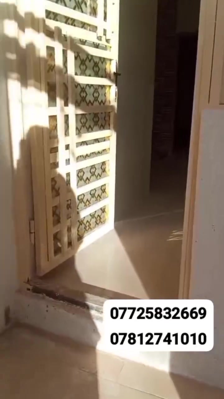 بيت للبيع مساحه 100م طابق ونص تحت البناء 50م
الباقي مساحه مجاوره للبيت تباع مع البيت 
يتوفر جميع الخدمات قريب ع مدرسه و شارع عام 

يحتوي غرفتين نوم استقبال صاله مطبخ صحيات عدد 2 

جنس العقار طابو زراعي سند 25 

العنوان قضاء الحر منطقة السواده فرع الثالث 
اللاستفسار أكثر على الأرقام التالية 

***********
***********

