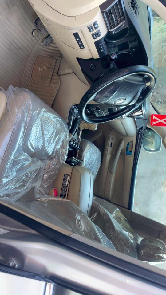 لكزس بريم فول مواصفات  رادار ديفيدي شاشه بلاد كامرات 360 درجه حساسات كشنات جلد تبريد ثلاثه قطع تبريد وتدفئة بالكشنات جكات صعود ونزول مكينه 5700 سياره صاروخ 🚀 ماشاء الله شاشه بالسقف فتحه بالسقف دواخل بيجي جدا نضيفه السياره ماشيه 400 الف رقم دولي بسمي

السياره بيها فقط بنيد من الخارج مرشوش اثر جراد غير مفتوح ولامضروب بيها لايت زنون وكشافات زنون صندوق فتح كهرباء 

تحكمات سيترن السعر 320 وبيها مجال للشراي ***********
