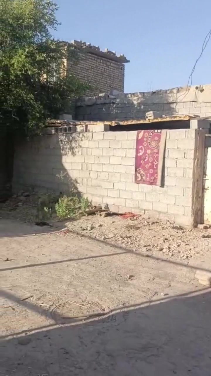 قطعه البيع مساحه 200 متر 

مبنيه مشتملات عدد 2

واجهه 10 ونزال 20

زراعي سند 25 كافه خدمات 

سعر 35

استفسار تصل ***********

مثل مواضح بصوره 

العنوان المعامل العماري قطاع 6 مقابل ساحه طوبه 

قرب مدارس مستوصف قريب
