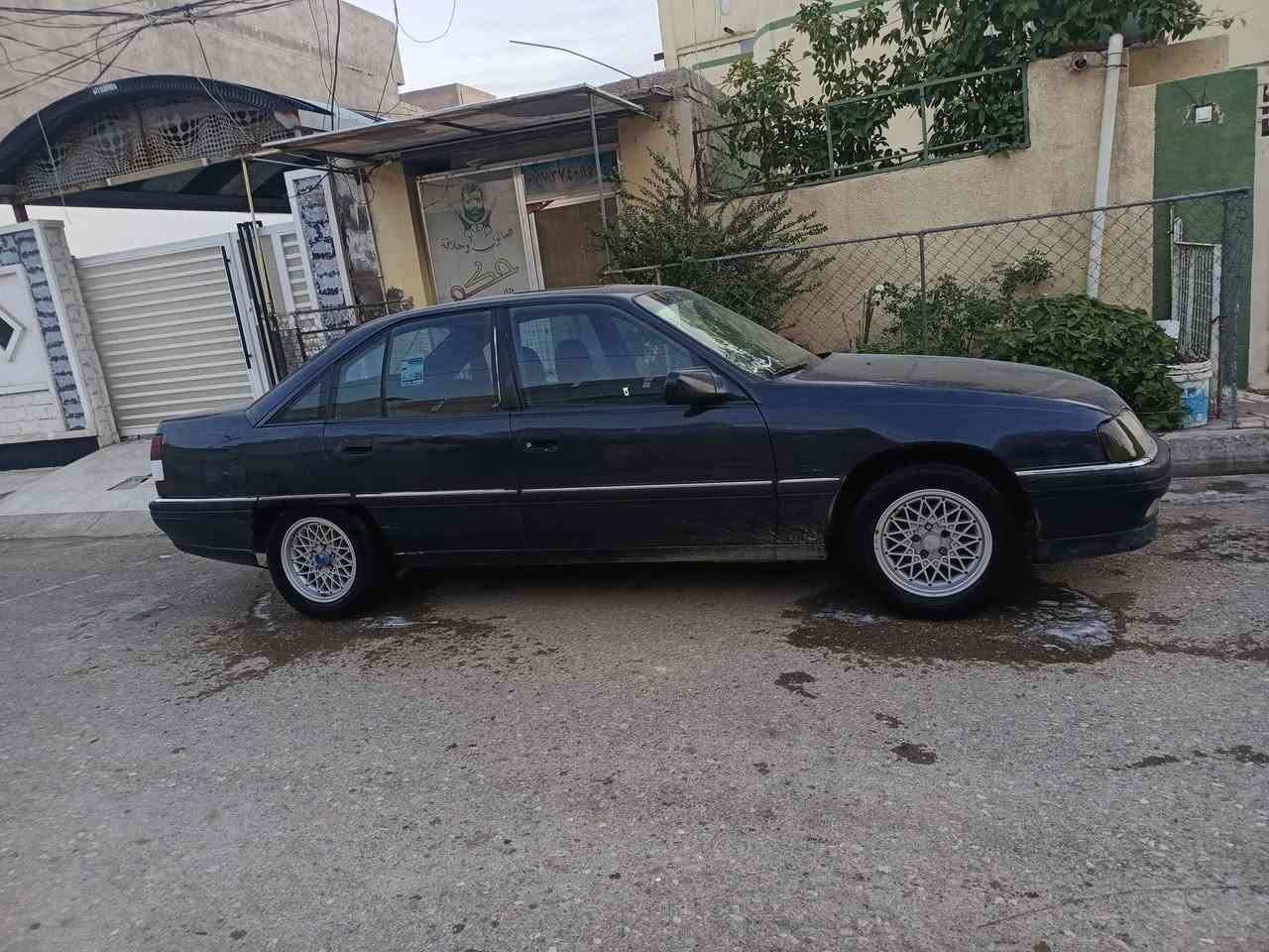 اوميكا 91
محرك 2000
سيارة كاملة مكملة 
مكان ديالى بعقوبة 
سعر 43
***********
رقم نكليزي بأسمي السيارة
