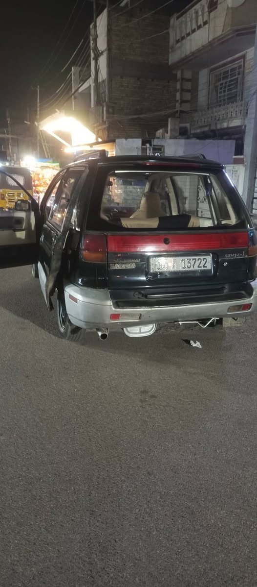 السلام عليكم
للبيع متسوبيشي موديل 1995

السايرة صدرها امامي وخلفي جديد 

ومنضومة البريك والبوربنات كلهن جدد 

كير مكينه كورلا خير من الله راعيها صاحبي سيارة خير من الله ما موكفتني بالشارع شاهد الله عليه وطسته حلوة كيرها حلو 

رقمها انكليزي بصرة مداور ثاني يوم 

السعر 25 مكاني بغداد الكاظميه ساحة عدن 

و بالعافيه على الياخذها سيارة كرفتها حلوة الحمد لله 

للاتصال *********** 

واتساب ***********
