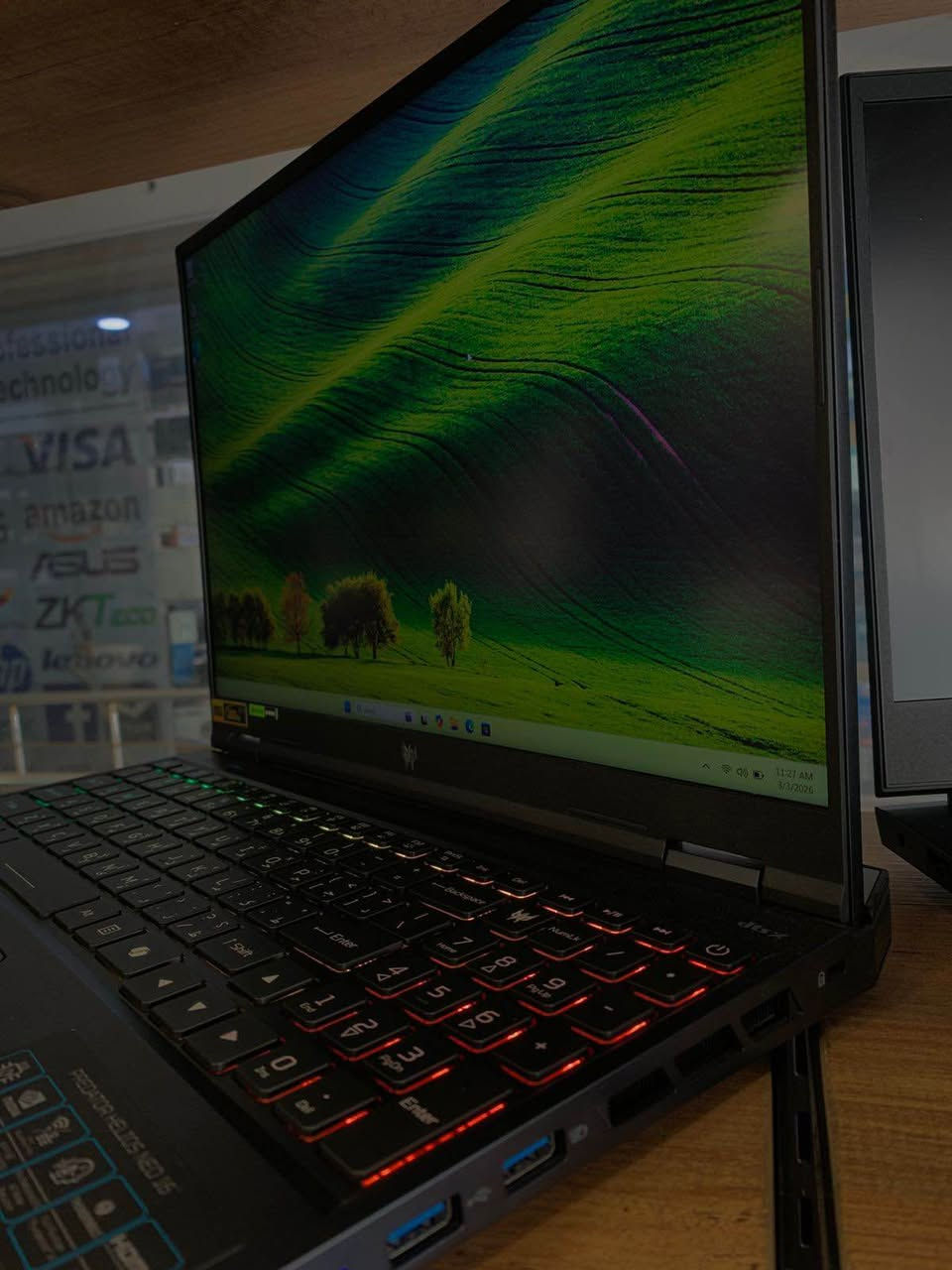 🔥 Laptop Gaming قوي للبيع 🔥

💻 Model: Predator Helios Neo 16  
⚡ CPU: Intel Core i9-14900HX  
🧠 RAM: 32GB DDR5  
💾 Storage: 1TB SSD NVMe  
🎮 GPU: RTX 4070  
🖥 Display: 240Hz – 3ms  

🚀 جهاز مناسب للألعاب الثقيلة، المونتاج، والتصميم بأداء عالي جداً.

💰 السعر: 1307$

📩 للاستفسار أو الحجز راسلني خاص. أربيل, العراق


**إذا كنت صاحب هذا الإعلان وتريد حذفه لأي سبب، رجاءا أرسل رسالة إلى الدعم الفني**