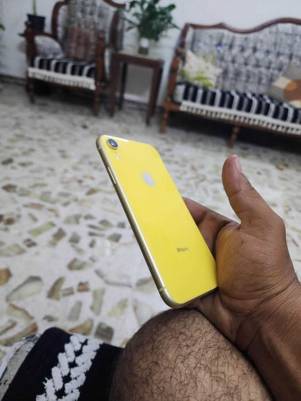 سلام عليكم ايفون اكس ار جهاز بلدي وجديد مال دكتوره مكفول 79 باتري 💵 لمساحه 128 بغداد زعفرانيه 😉*********** وسعر سهله
