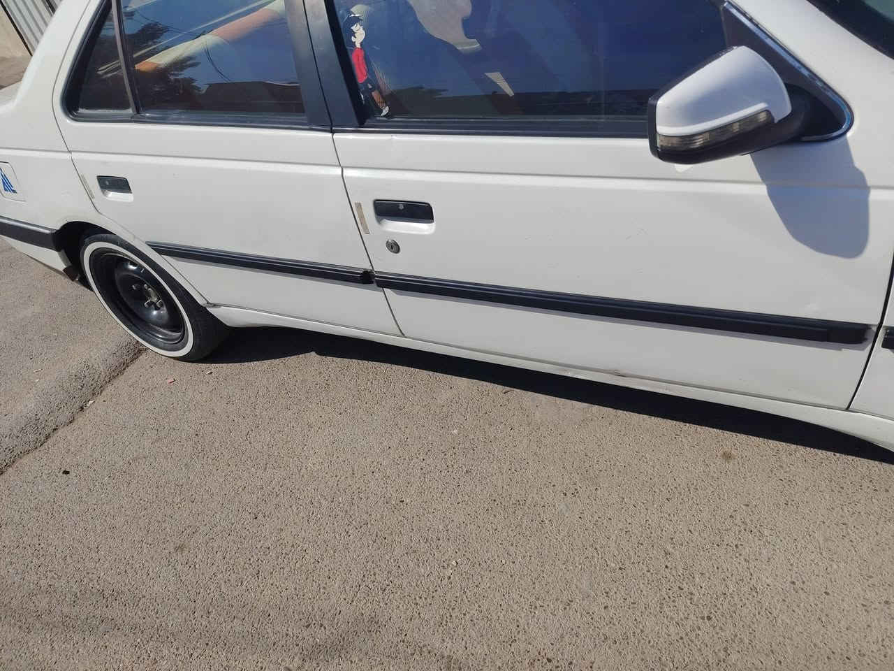 بيجو جي ال إكس  2009
بغداد باسمي تحويل مباشر 
كير مكينه فرنسي 
تبريد شغال كهربائية شغاله
سعر 35  وبيه مجال 
***********
