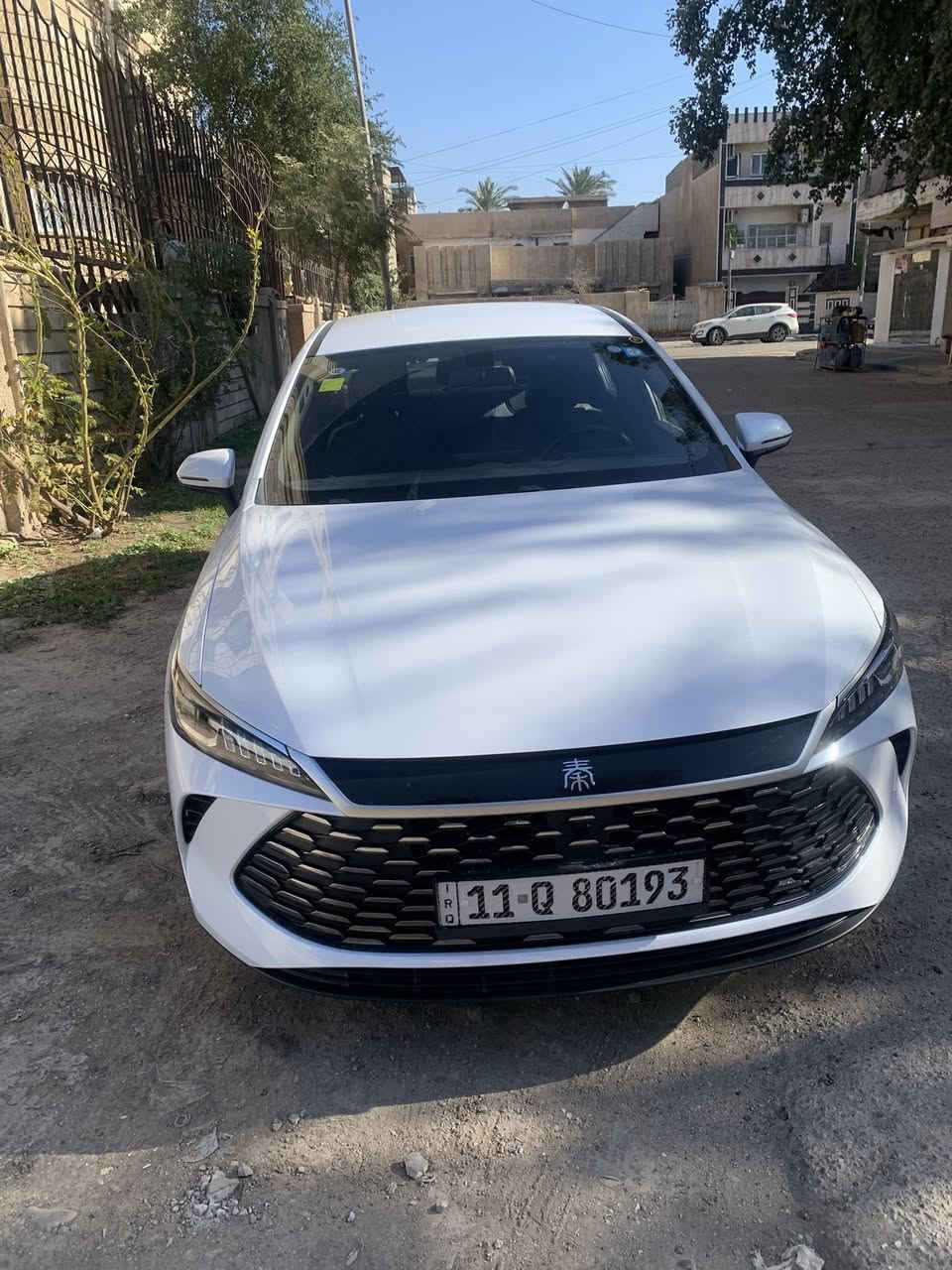 بي واي دي 25 مرقم تحويل ثاني يوم ماشية 4 الاف دوشمة ارضية وكشنات بيها رصعتين وبارد ع كد شبر بالصندوق من الشحن سعرها 18 مليون مكاني شارع فلسطين 
***********
