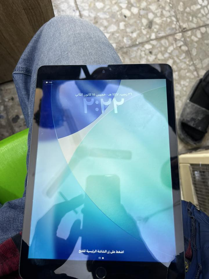 السلام عليكم ايباد 9 نضيف مبدل فقط بطاريه اصليه مال العاب ذاكرة 64 مكاني بغداد مدينه الصدر قرب الاورفلي للتواصل واتس ***********
