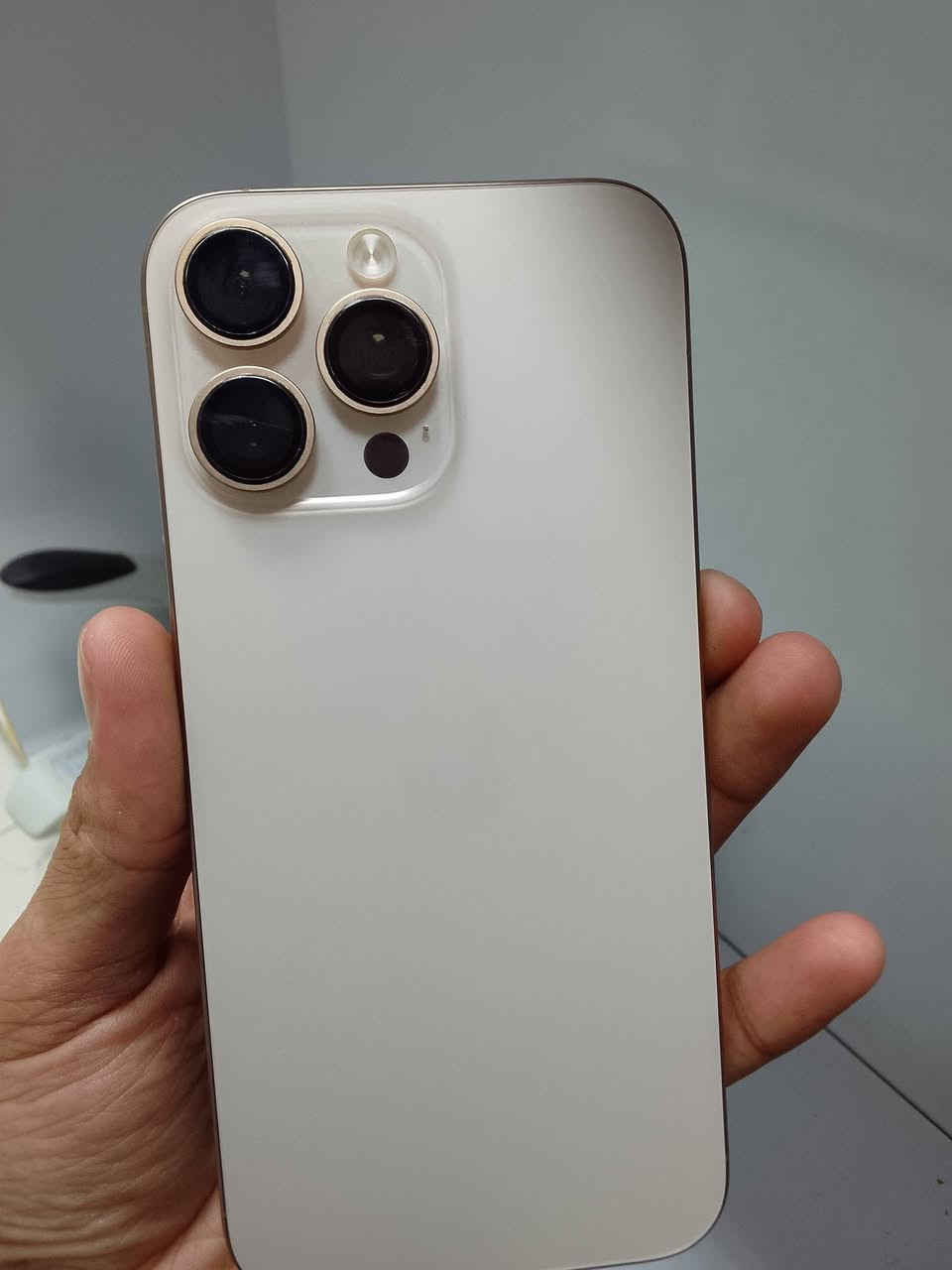 16 برو ماكس ماستر بطاريه 92 كفاله من الشخط ذاكره 256  السعر  1300 وبي مجال حك جيه مال جناي على أيدي كارتون و كيبل ويا
***********
