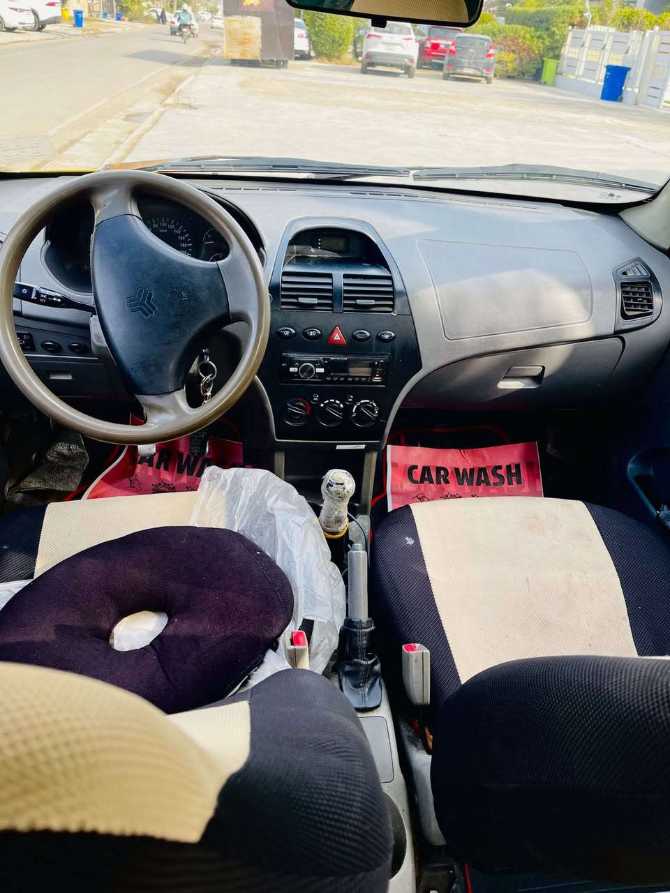 السلام عليكم طيبا 2016  للبيع رقم بغداد  العنوان بغداد شهداء البياع   السعر 35 ورقه.  

بيها خياس كلش قليل بالجاملغ الايمن فقط 
الباقي كلشي تمام تعال وشوف وگلب وبيك خير ودلل 
السنويه ب اسمي 
السياره داخله هزه جديدة
***********
ممتواجد على الفيس بوك يرجا الاتصال بالرقم المذكور اعلى
