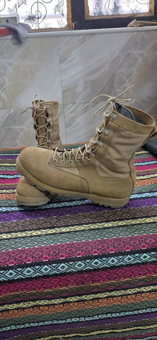 بسطال امريكي طيارين مبطن ومخيط دفن قياس ٤٦  واتساب او اتصال ***********
