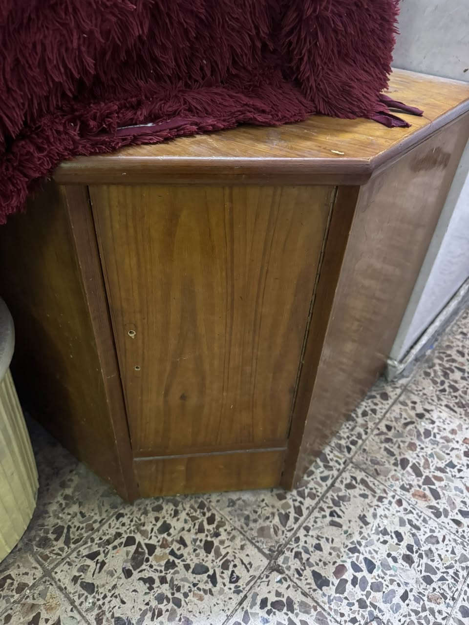 غرفه نوم البيع كبيره وقويه اي كسر مابيها عوزها بس يدات مكان بغداد


**إذا كنت صاحب هذا الإعلان وتريد حذفه لأي سبب، رجاءا أرسل رسالة إلى الدعم الفني**