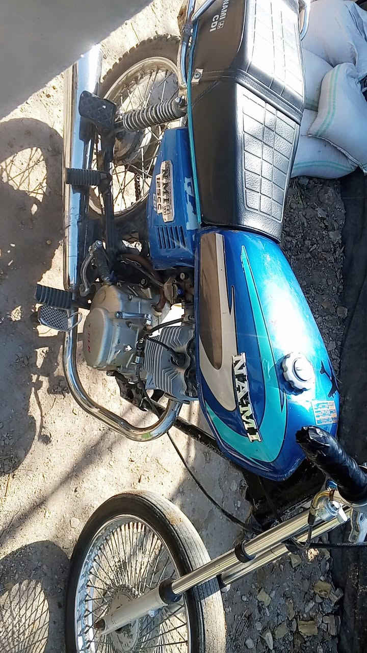 سلام عليكم دراجة للبيع موديل 20 كلك بيها بليته بالشاصي فقط دراجة محرك خير من الله غراضه جدد سعر 275 وبيها مجال قليل مكان واسط صويرة ***********
