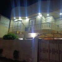 خلف مستشفى الوارث • بيت • ١٠٠م