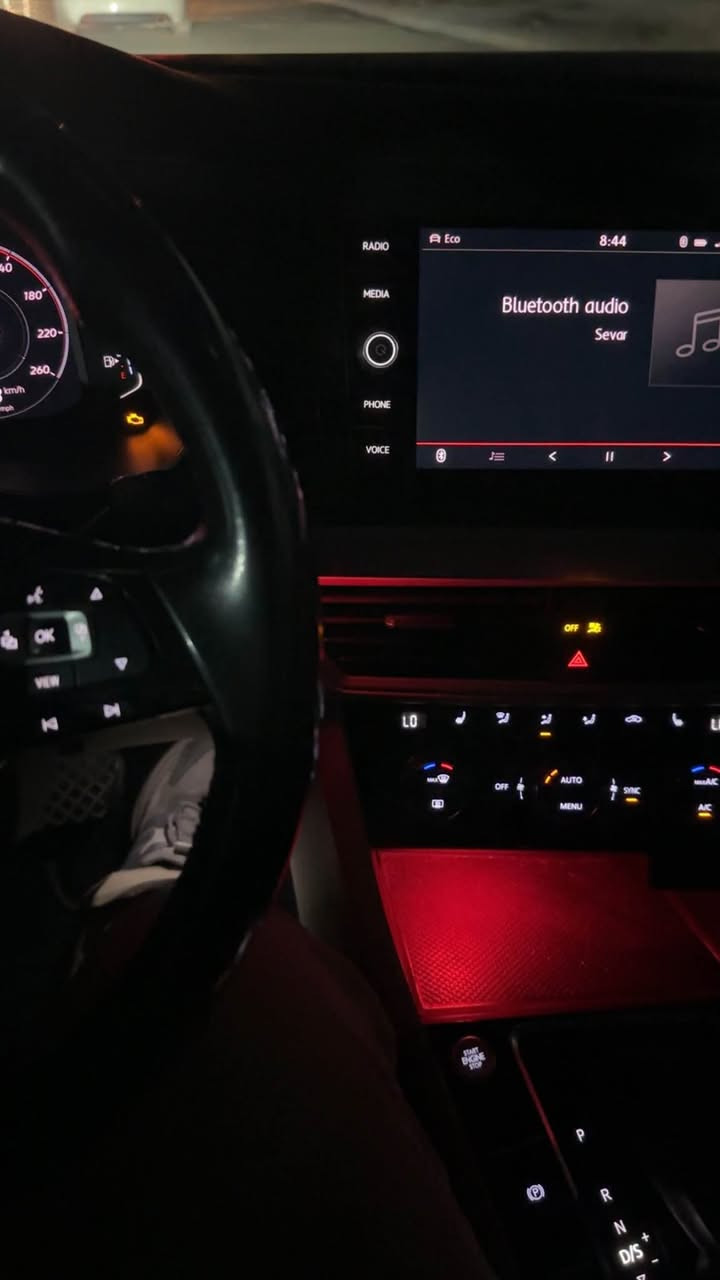 Jetta sel 2019  
3 parcha  boyax lagr du pala boyax
Be nawgrtn u radeta belade 
Full mwasafat bas kushn sard nea lagar xasn ma baqe lanaw pakata 157 waraqaw majal 
650$ xaramay lasara
*********** أربيل, العراق
