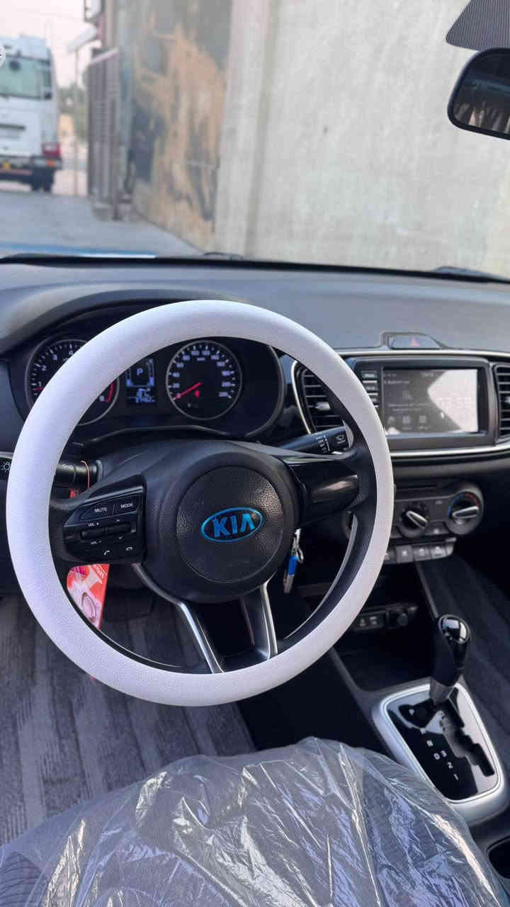 كيا بيجاس موديل 21 للبيع
فول مواصفات عدا بصمه كفاله عامه من صبغ وتبديل
والضربه سياره اصل كوري مكينه وكير كفاله حداده 100/100 رقم الهاتف *********** /السعر 125وبيه مجال بسيط عنوان البصره خور الزبير البصرة, العراق
