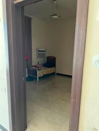 🏠 بيت للبيع -بناء حديث- منطقة النصر - المكاسب  المواصفات: المساحة: 175...