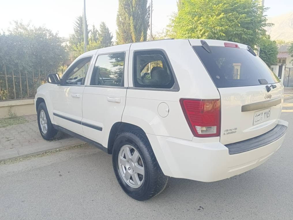 بەناوخوای گەورە 
جیب شیرۆکی 
2008 گئیر عادیوو تۆمایک 
رەقەمە ئسلی ئەولیات هه مووی بەشەرت  دەعمی نیە سیارکە بۆجوانی حیزام  پەمپ کراوە  چوار تایەیی  دەرەجە یەکی  لەژئیرە  جام کارەبایی   تەرجیل ومووکەبەرە هه مووی ئیشە کات گێچ و کارەبای مەزبوتە
 نرخی زۆر گونجاوە 
62مجال
*********** السليمانية, العراق
