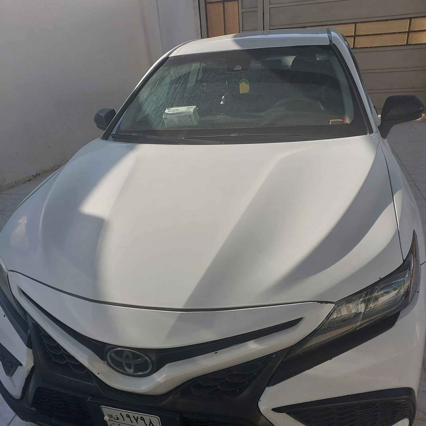 السلام عليكم كامري ٢٢  SE مصبوغ ابيض رقم فحص موقت السعر ١٨٥ ورقه ماشيه٤٤الف  للاستفسار اكثر الاتصال على الرقم***********
