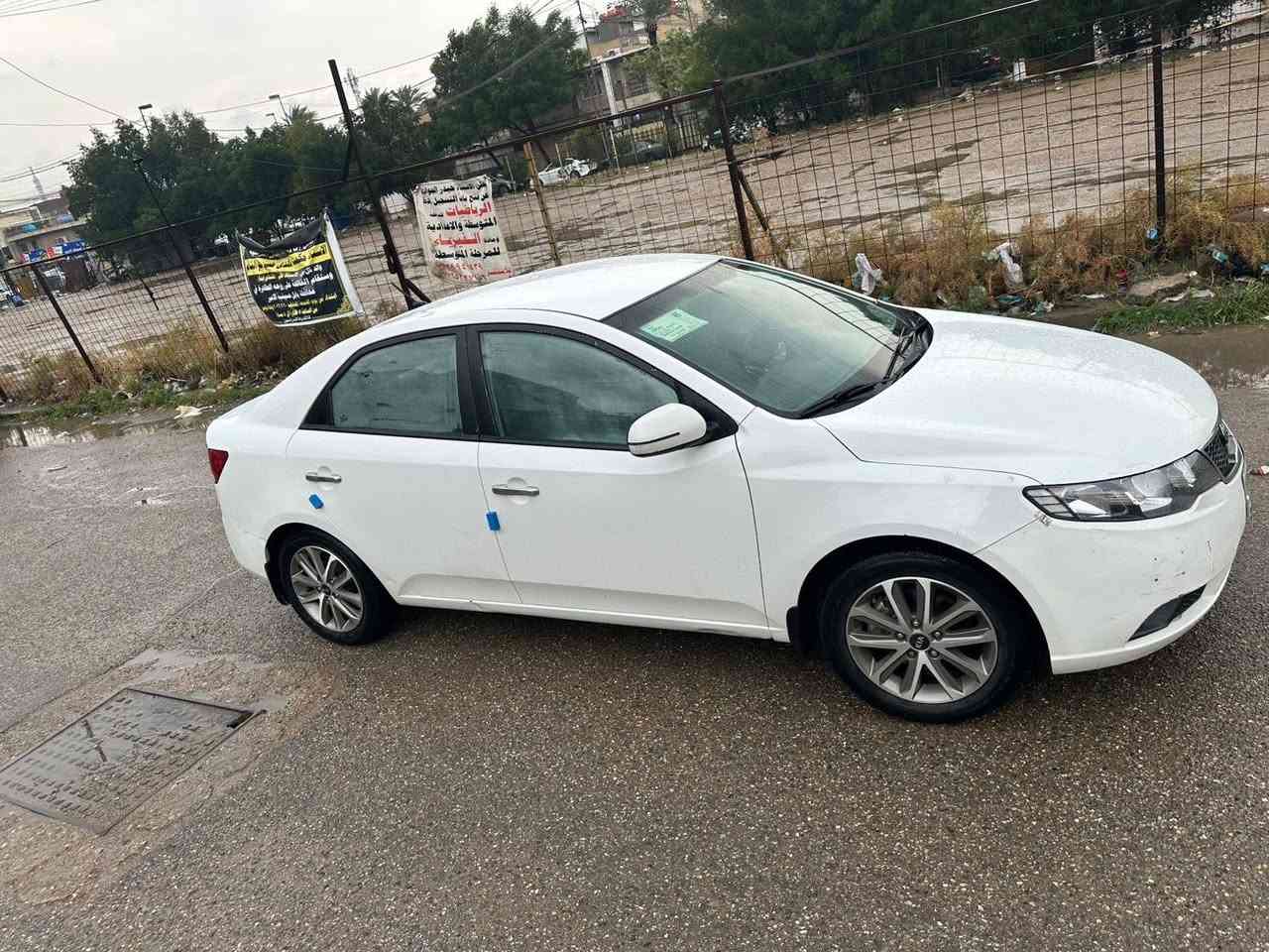 سلام عليكم شباب عندي كيه سيراتو 2011 خليجي مكفوله من الصبغ كير ومحرك كفاله محرك 1600 شاشه جبيره شفتات بلستيرن كامره كهربائيات سنتر لوك مدوشمه ارظيه وكشنات جاهزه من كلشي رقم أربيل وبسمنه مكانه بغداد سعر 100           ***********
