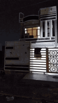 عقار للبيع... المساحة ١٥٠ م واجهة ٦ نزال ٢٥م 
المحموديه حي السلام...بشارع المدراس الصينيه على شارع عشرين 
للاستفسار الاتصال على الرقم ه‍ ***********//*********** ... او مراسلة الصفحه... كما موضح بالفيديو...علمآ ان الدار مطلوب اسكان؟
