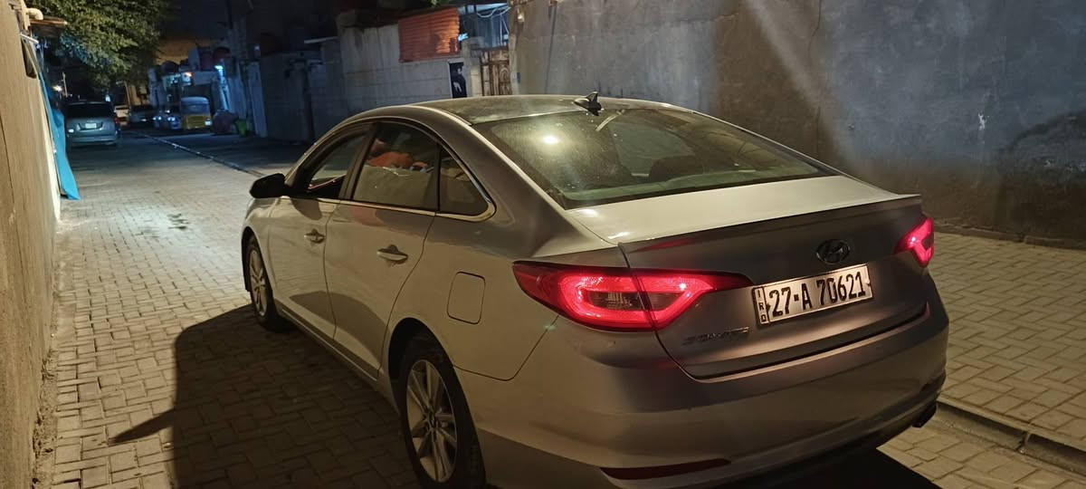 السلام عليكم
سوناته 2016. بسمي 

ضربتهاا بس بنيد عدنه صار بيهاا صبغ بل جاملغ الخلفي 

كير  مكينه كفاله حداديه تايرات جدد السعر 115

البصره خمسميل
***********
